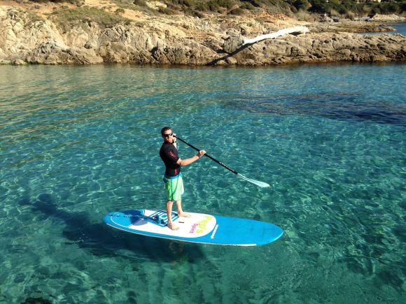 Location de paddle simple sur la plage de Pampelonne à Ramatuelle Location de paddle simple sur la plage de Pampelonne à Ramatuelle